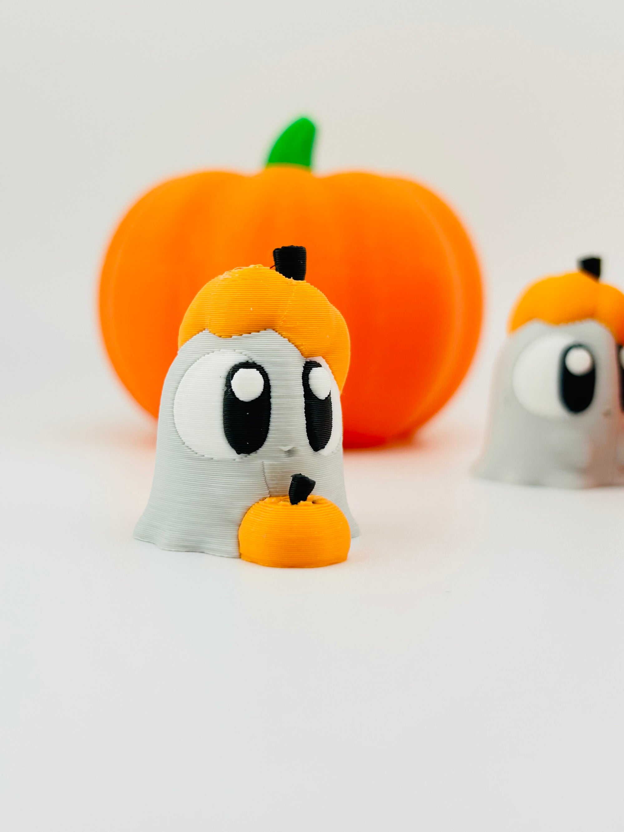 Girl Mini Ghost With Pumpkin Hat